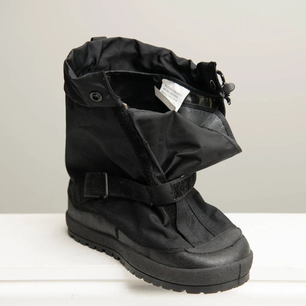 NEOS Traveller T1A Overshoes Mens Medium Black Waterproof‎ Nylon Rain Snow Boots